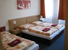HOTEL PLUS гостиница ночлеги туризм конференции в Словакии Братислава
